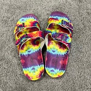 Madden girl tie dye sandals